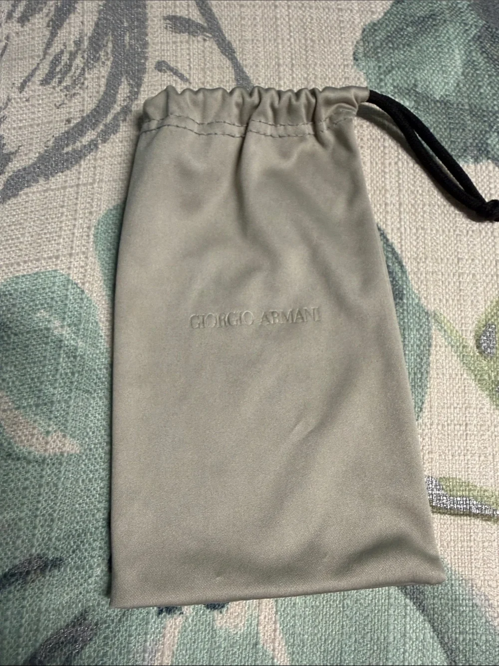 GIORGIO ARMANI SILVERY GRAY NYLON SUNGLASSES CASE & MATCHING DRAWSTRING POUCH